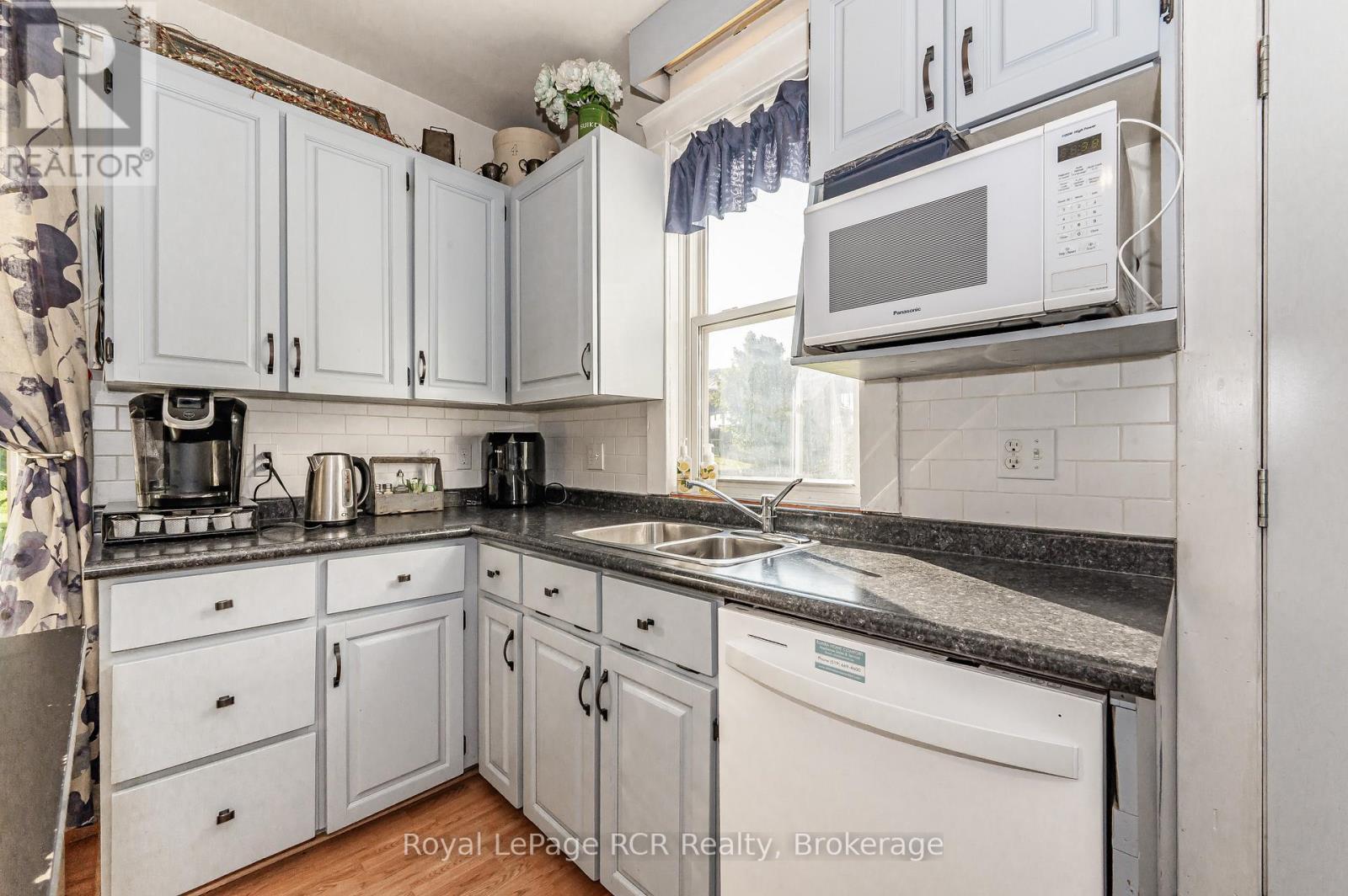 












183648 GREY ROAD 9 ROAD E

,
Southgate,







Ontario
N0G2A0


