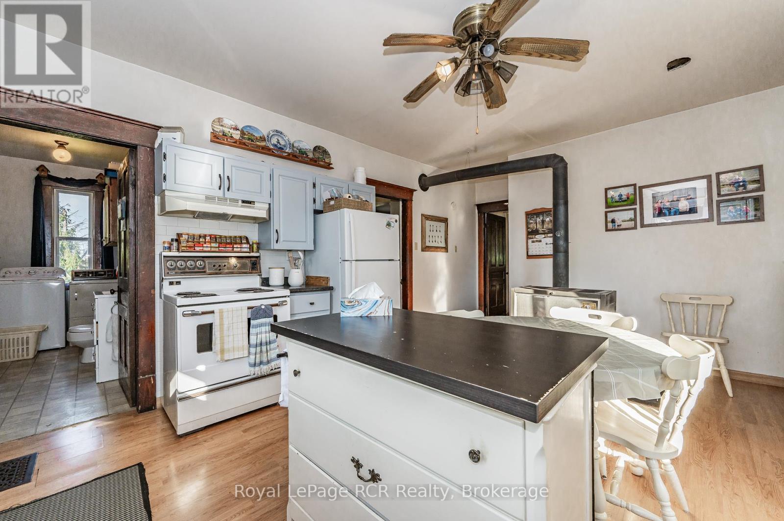 












183648 GREY ROAD 9 ROAD E

,
Southgate,







Ontario
N0G2A0

