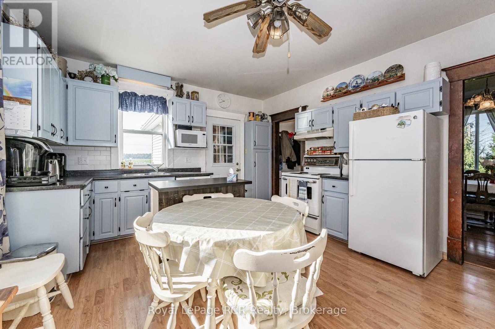 












183648 GREY ROAD 9 ROAD E

,
Southgate,







Ontario
N0G2A0

