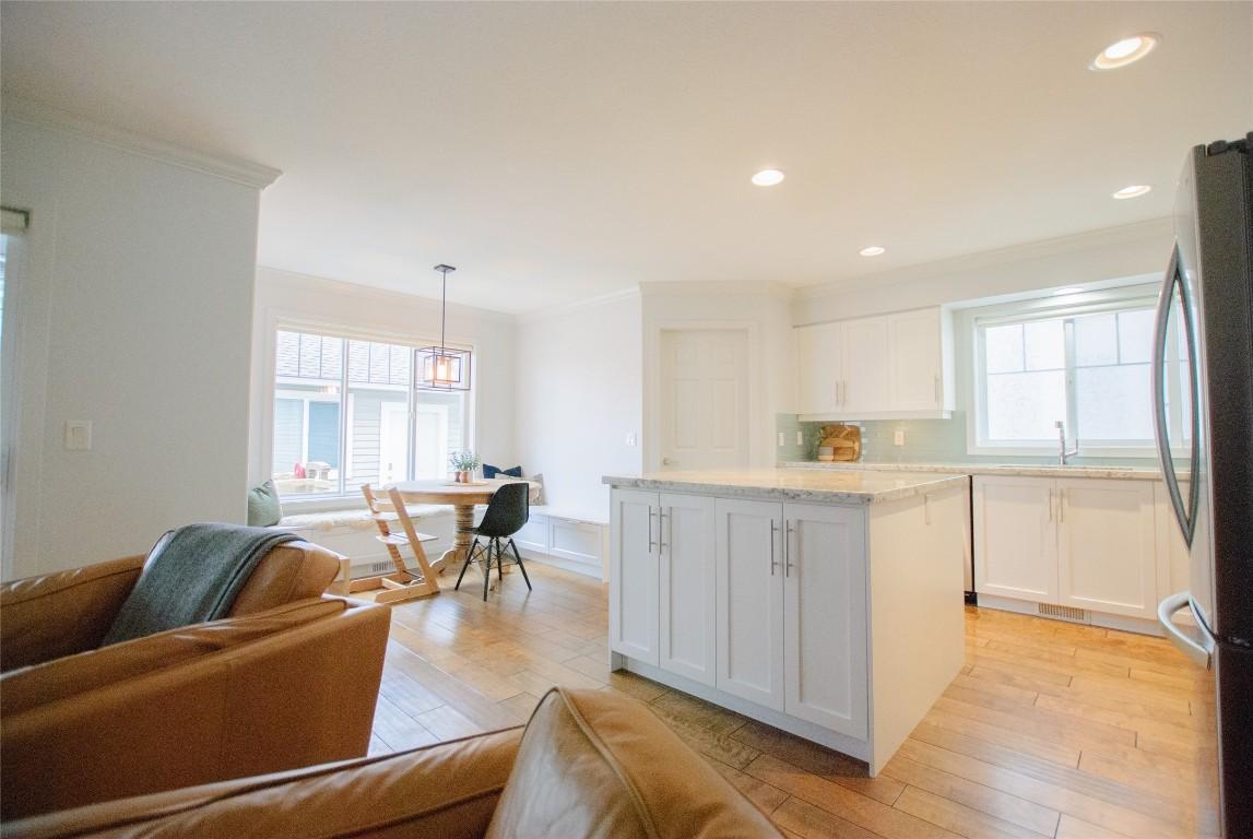 









665


Cook

Road, 104,
Kelowna,




BC
V1W 4T4

