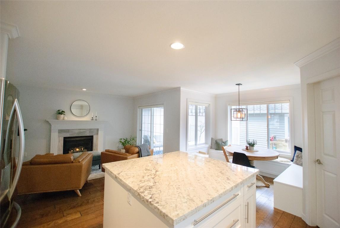 









665


Cook

Road, 104,
Kelowna,




BC
V1W 4T4

