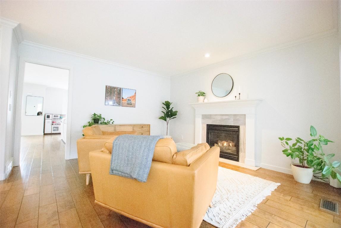 









665


Cook

Road, 104,
Kelowna,




BC
V1W 4T4

