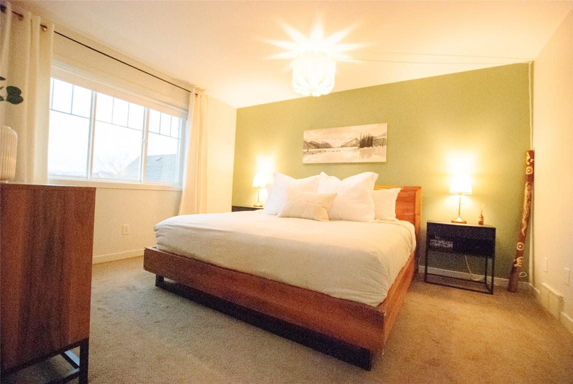 









665


Cook

Road, 104,
Kelowna,




BC
V1W 4T4

