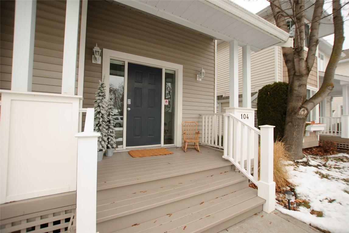 









665


Cook

Road, 104,
Kelowna,




BC
V1W 4T4

