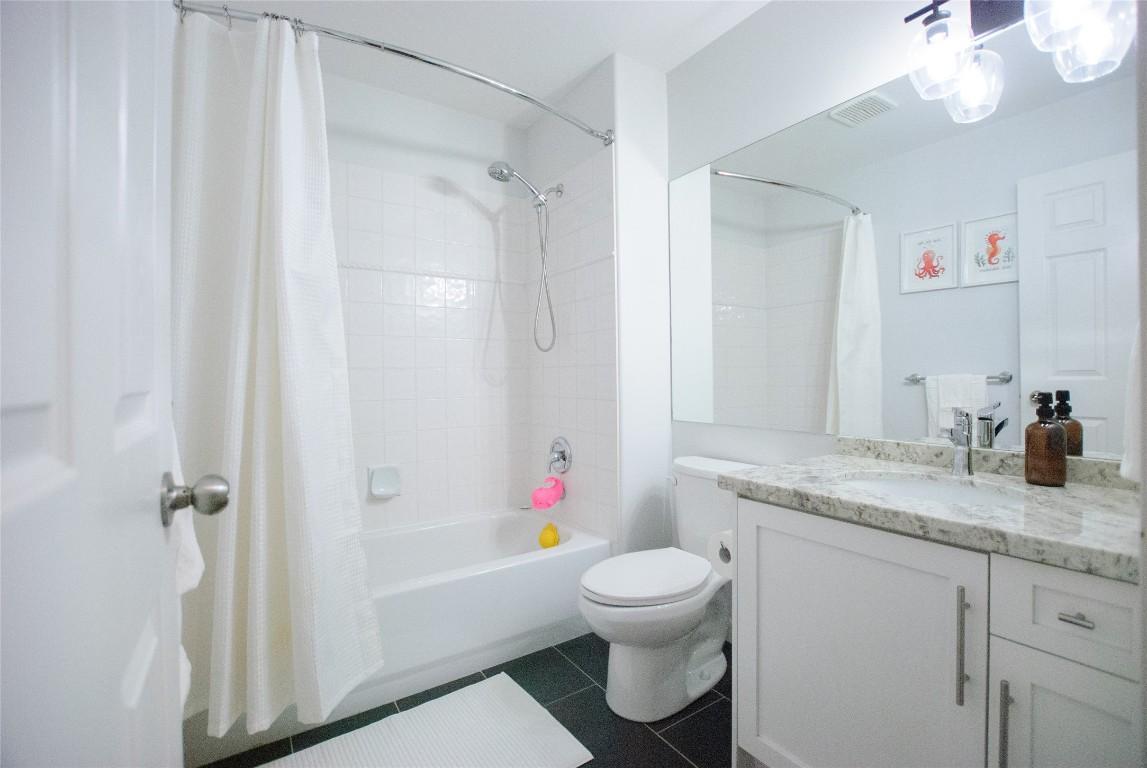 









665


Cook

Road, 104,
Kelowna,




BC
V1W 4T4

