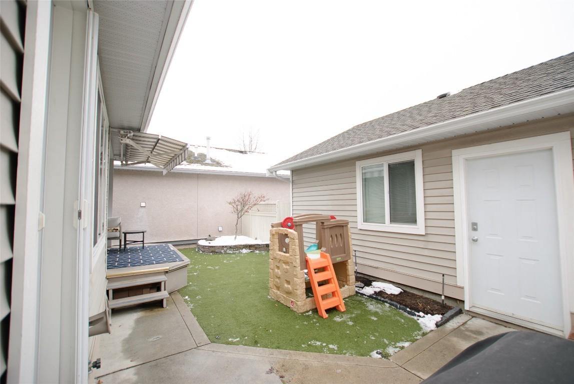









665


Cook

Road, 104,
Kelowna,




BC
V1W 4T4

