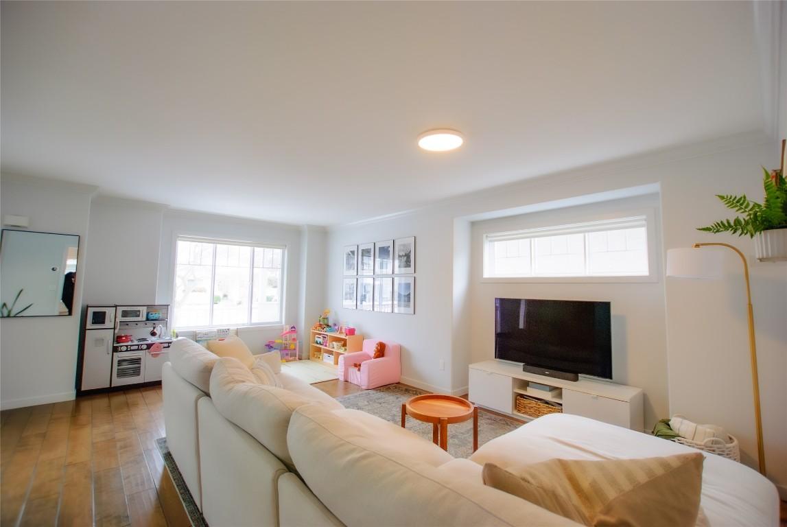 









665


Cook

Road, 104,
Kelowna,




BC
V1W 4T4

