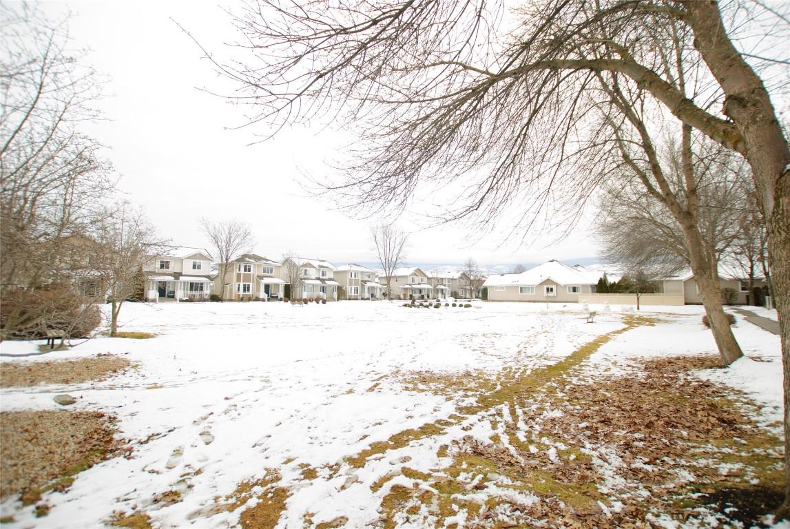 









665


Cook

Road, 104,
Kelowna,




BC
V1W 4T4

