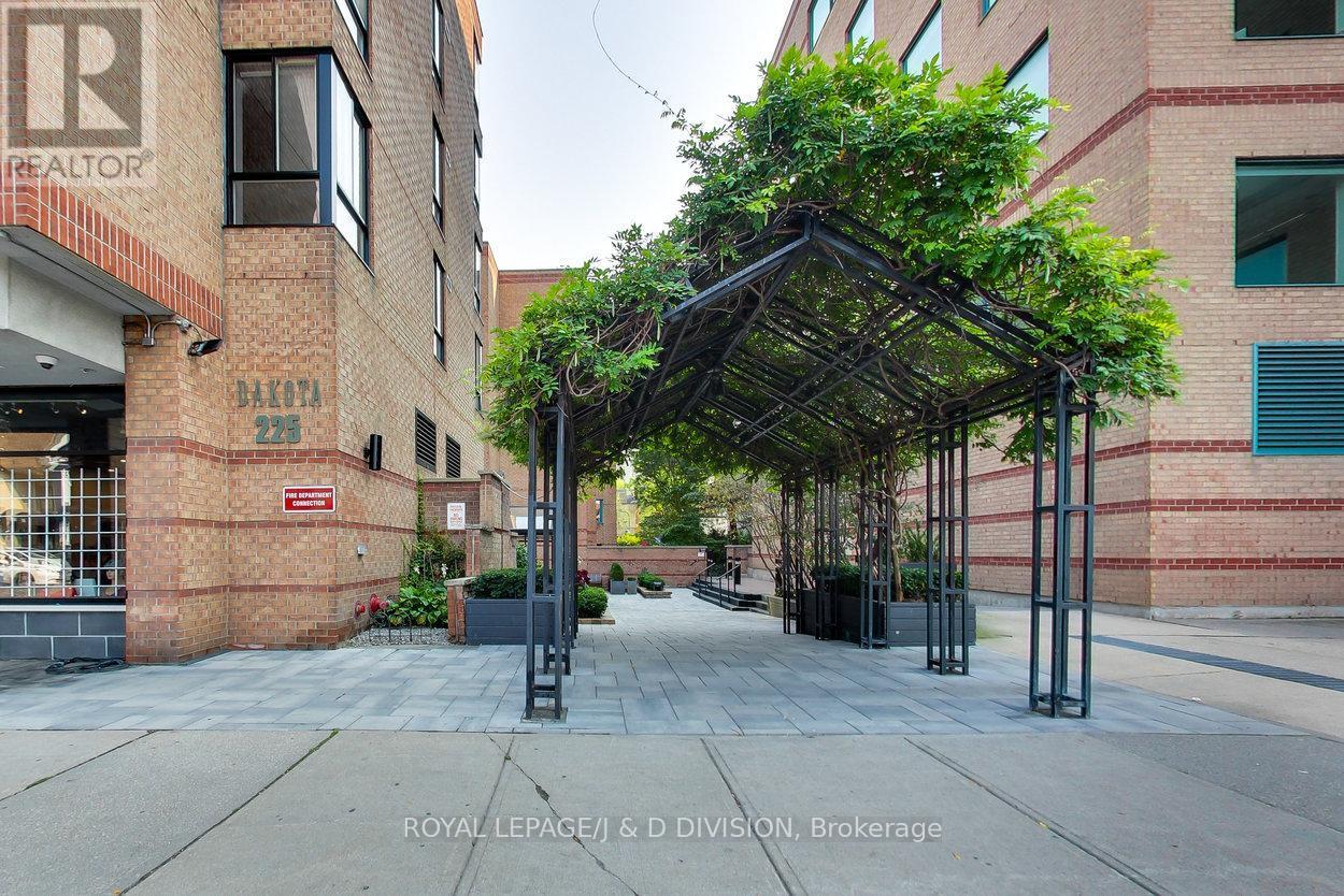 












408 - 225 DAVENPORT ROAD

,
Toronto,




Ontario
M5R3R2


