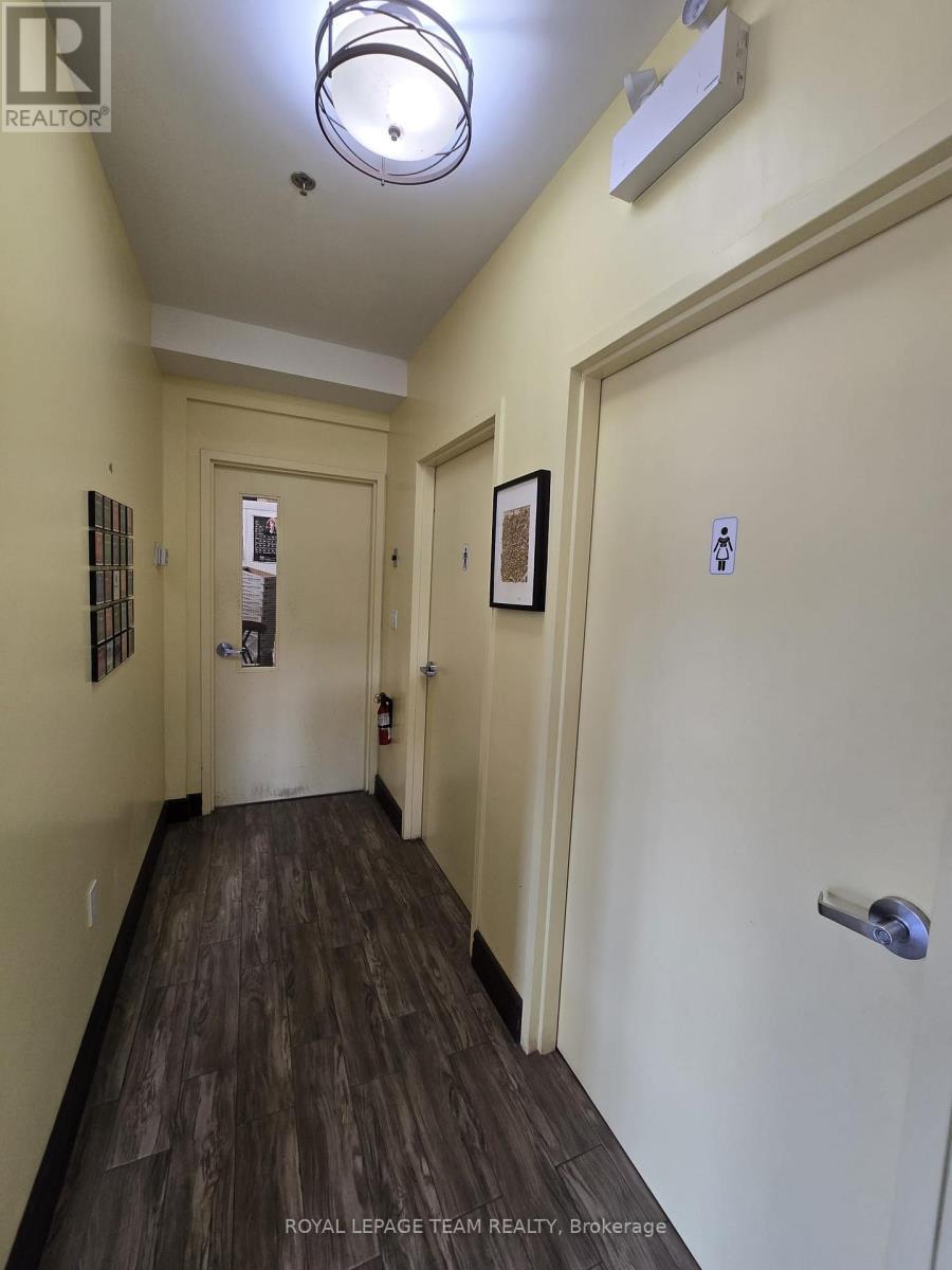 












19 MOORE STREET

,
Carleton Place,




Ontario
K7C2R4

