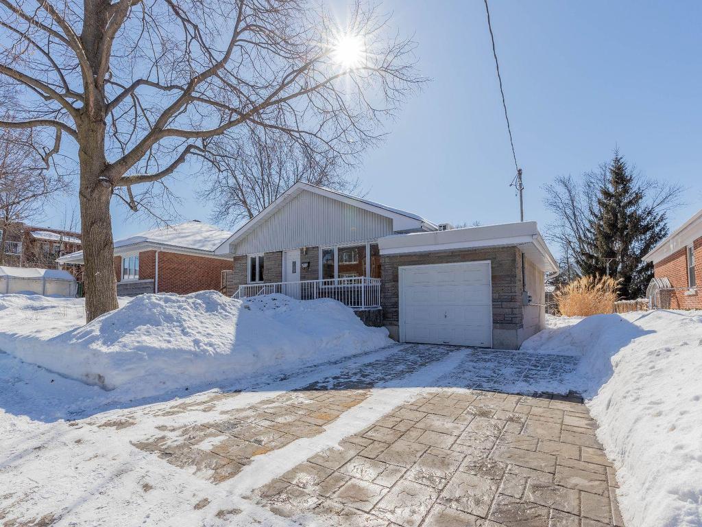 









10350


Av. Bruchési

,
Montréal (Ahuntsic-Cartierville),




QC
H2B2S5


