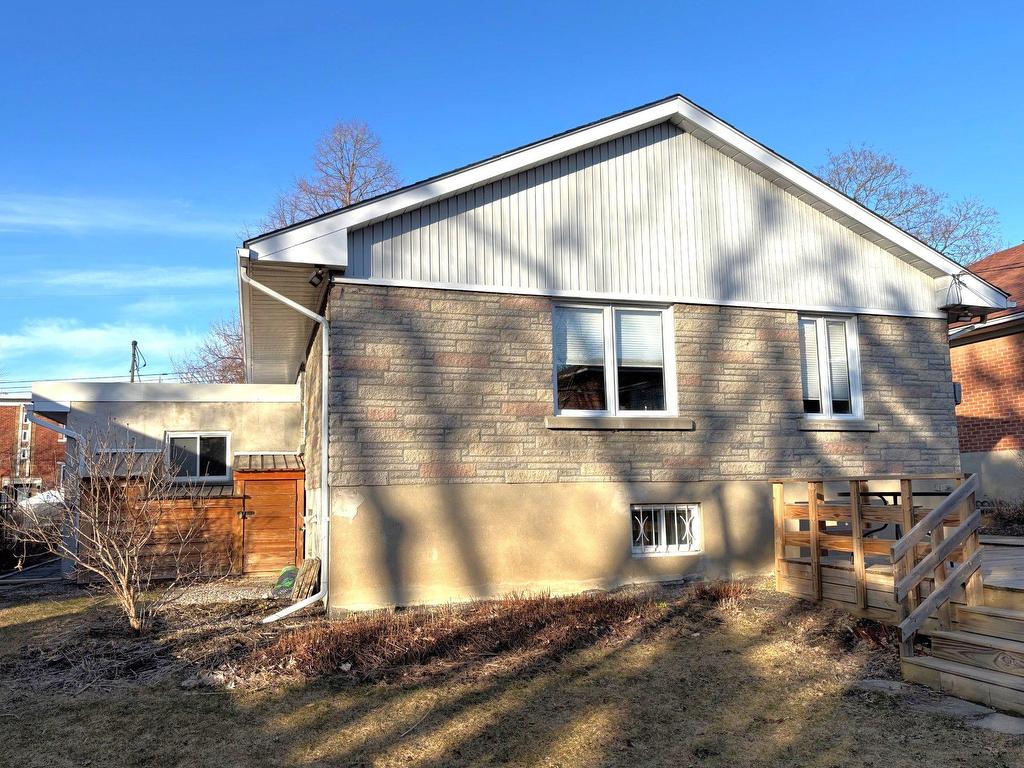 









10350


Av. Bruchési

,
Montréal (Ahuntsic-Cartierville),




QC
H2B2S5

