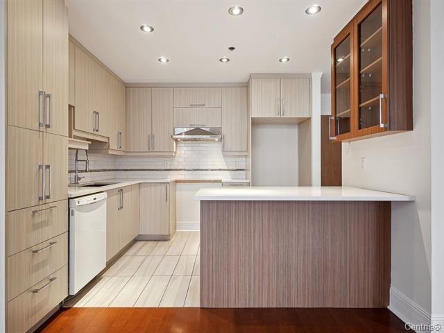 









2865


Av. du Cosmodôme

, 404,
Laval (Chomedey),




QC
H7T0G6

