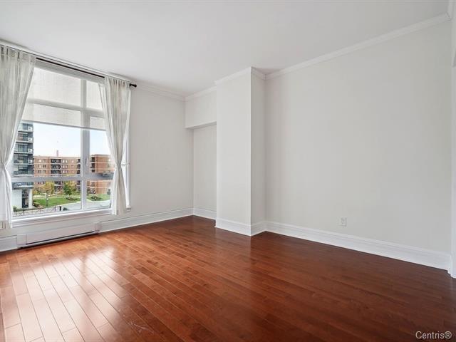 









2865


Av. du Cosmodôme

, 404,
Laval (Chomedey),




QC
H7T0G6

