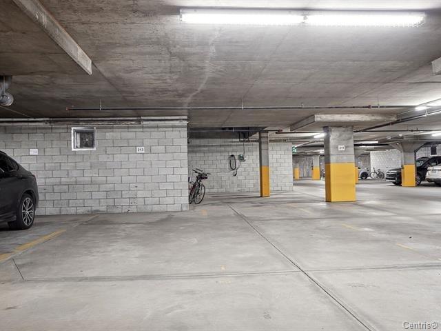 









2865


Av. du Cosmodôme

, 404,
Laval (Chomedey),




QC
H7T0G6


