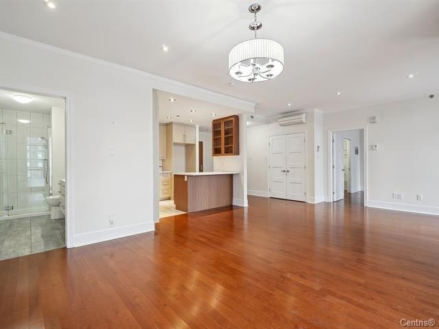 









2865


Av. du Cosmodôme

, 404,
Laval (Chomedey),




QC
H7T0G6

