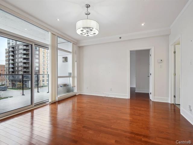 









2865


Av. du Cosmodôme

, 404,
Laval (Chomedey),




QC
H7T0G6

