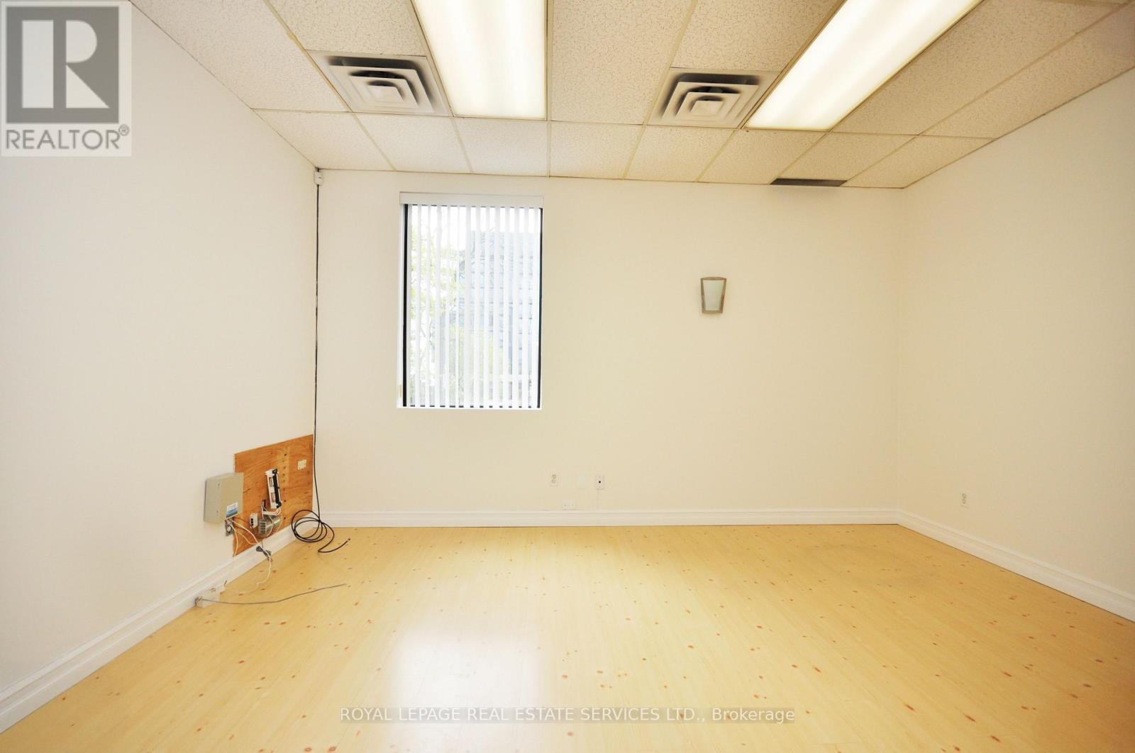 












203 - 115 LAKESHORE ROAD E

,
Mississauga,




Ontario
L5G1E5

