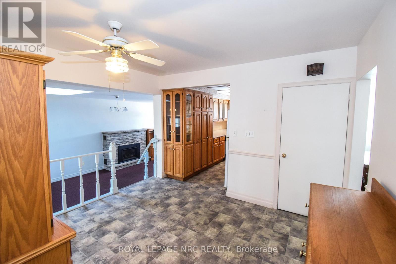 












13 WESTMOUNT CRESCENT

,
Welland (Prince Charles),




Ontario
L3C2S5

