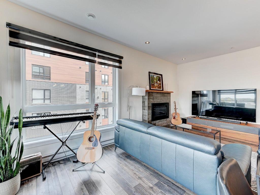 









130


Av. de la Belle-Dame

, 403,
La Prairie,




QC
J5R0T4

