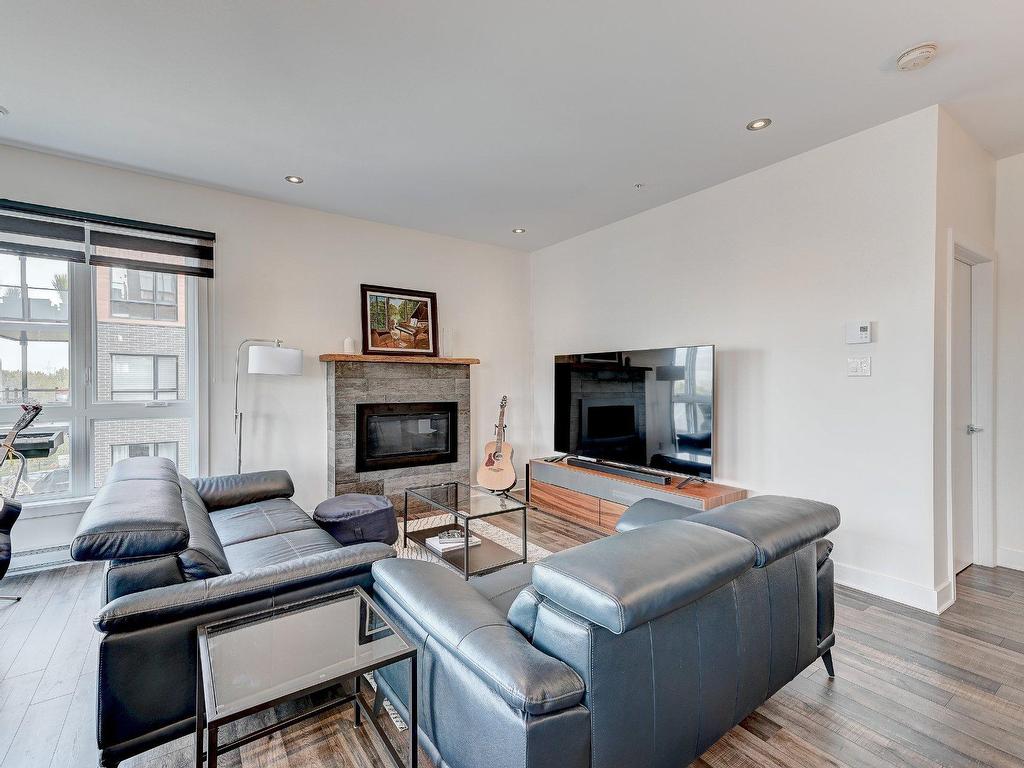 









130


Av. de la Belle-Dame

, 403,
La Prairie,




QC
J5R0T4

