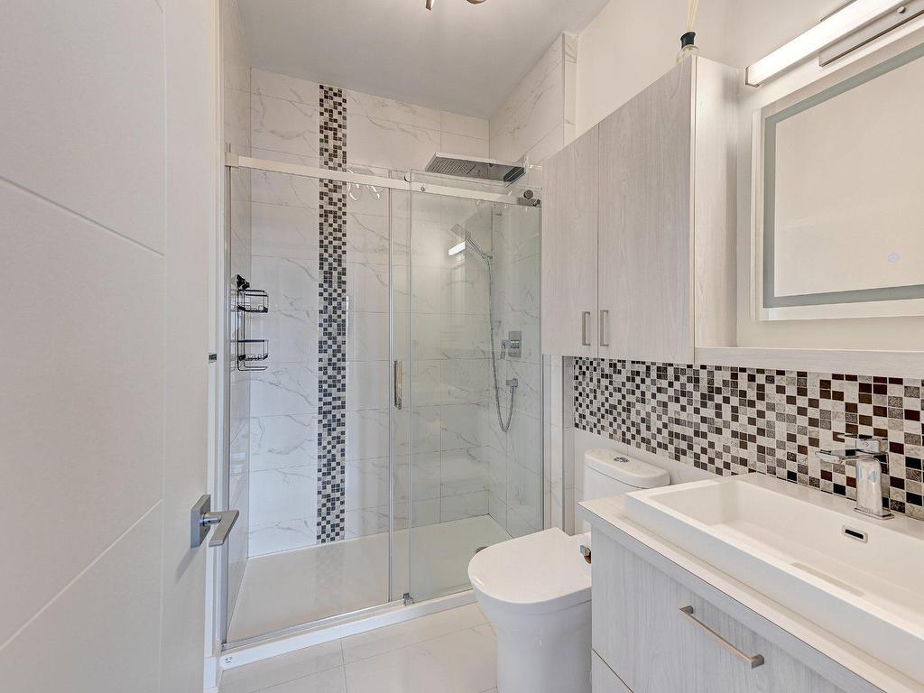 









130


Av. de la Belle-Dame

, 403,
La Prairie,




QC
J5R0T4

