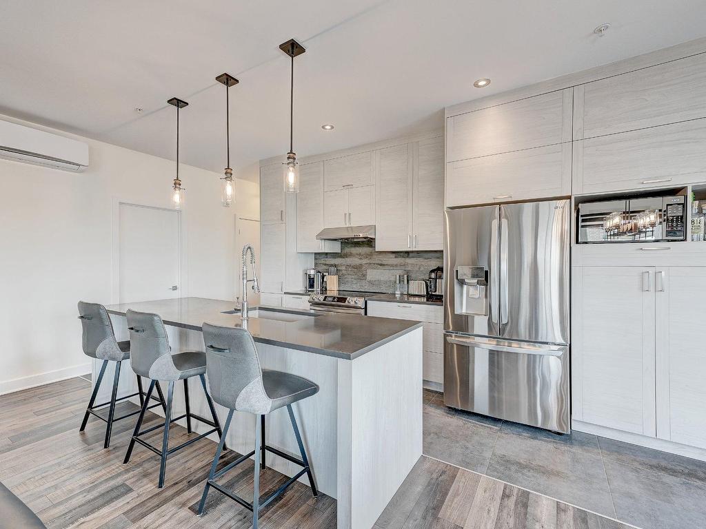 









130


Av. de la Belle-Dame

, 403,
La Prairie,




QC
J5R0T4

