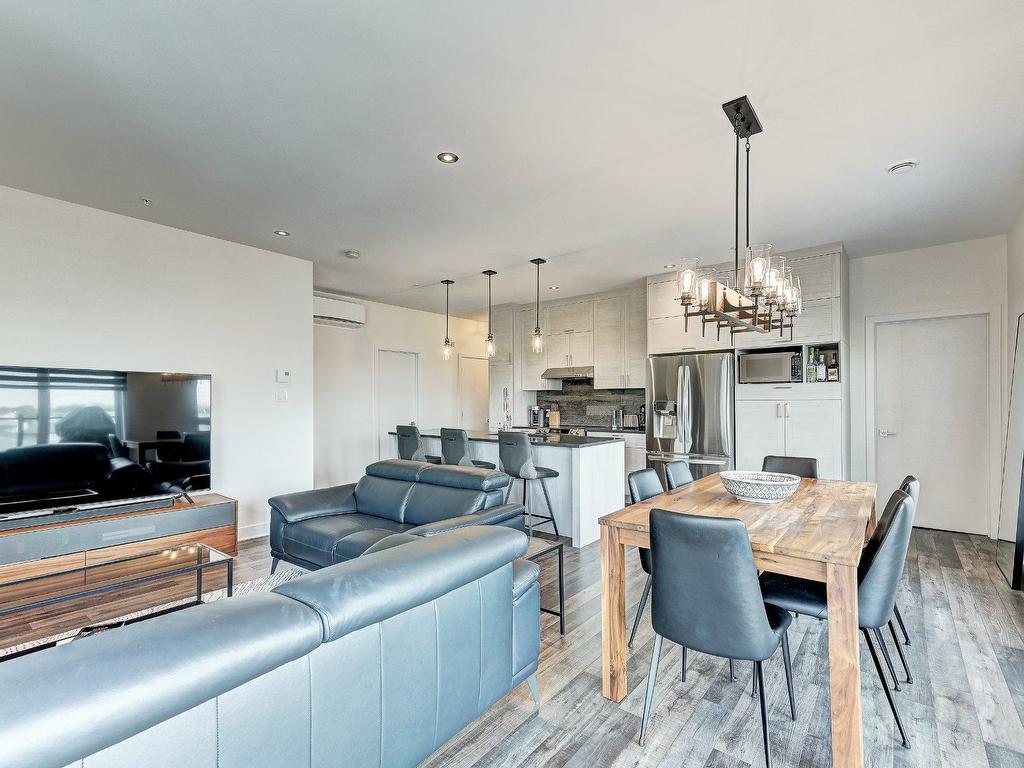 









130


Av. de la Belle-Dame

, 403,
La Prairie,




QC
J5R0T4

