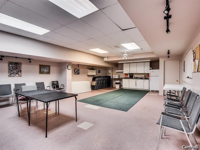 









295


Boul. St-Joseph

, 1209,
Gatineau (Hull),




QC
J8Y3Y5

