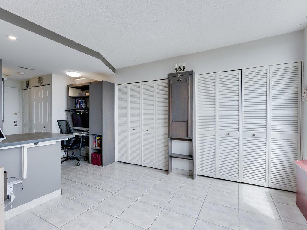 









295


Boul. St-Joseph

, 1209,
Gatineau (Hull),




QC
J8Y3Y5

