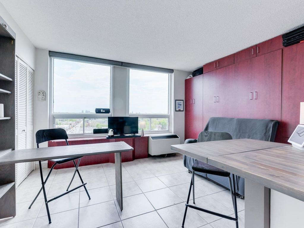 









295


Boul. St-Joseph

, 1209,
Gatineau (Hull),




QC
J8Y3Y5

