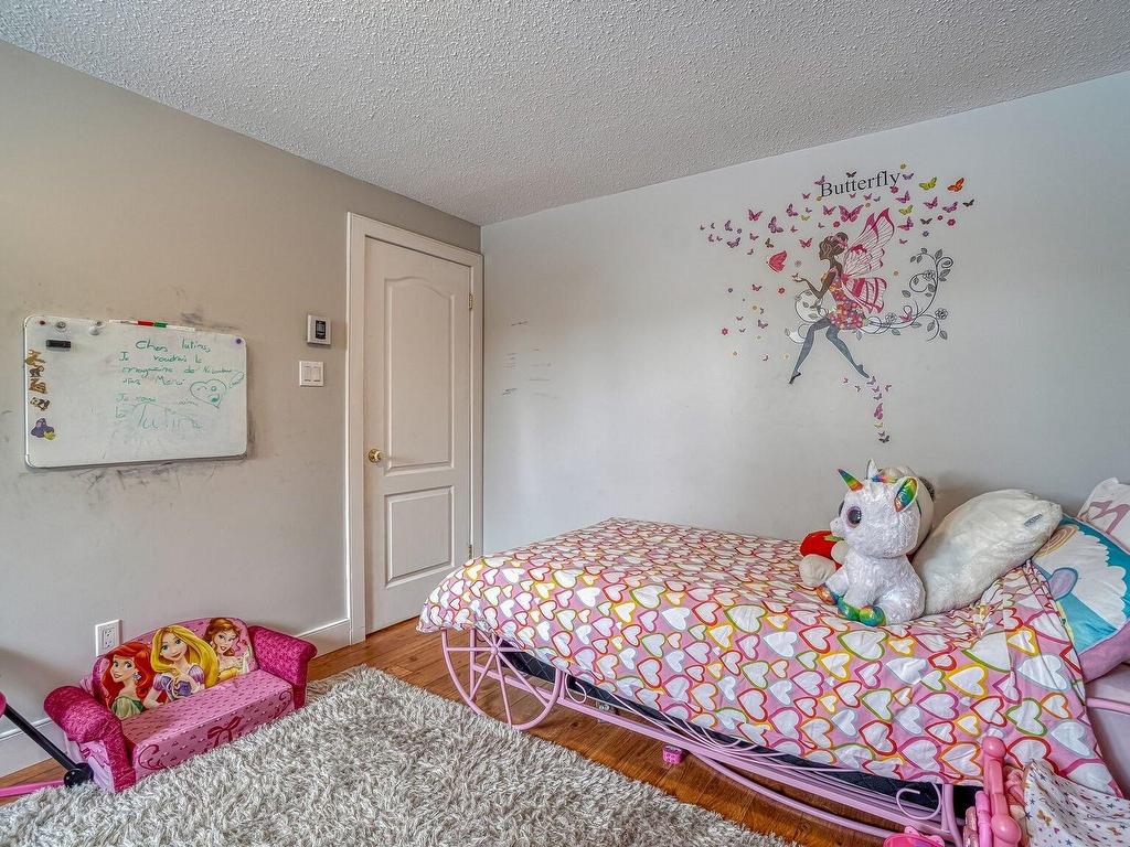 









92


Rue Brook

,
Gatineau (Aylmer),




QC
J9H6P9

