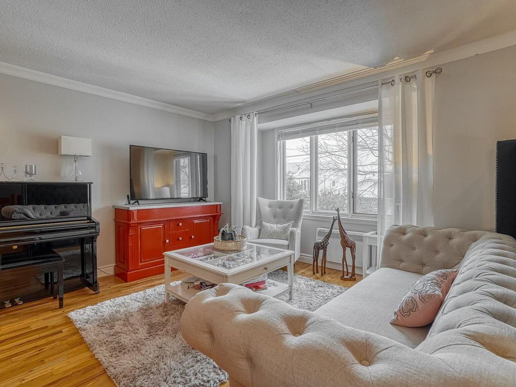 









92


Rue Brook

,
Gatineau (Aylmer),




QC
J9H6P9

