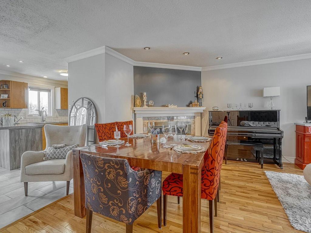 









92


Rue Brook

,
Gatineau (Aylmer),




QC
J9H6P9


