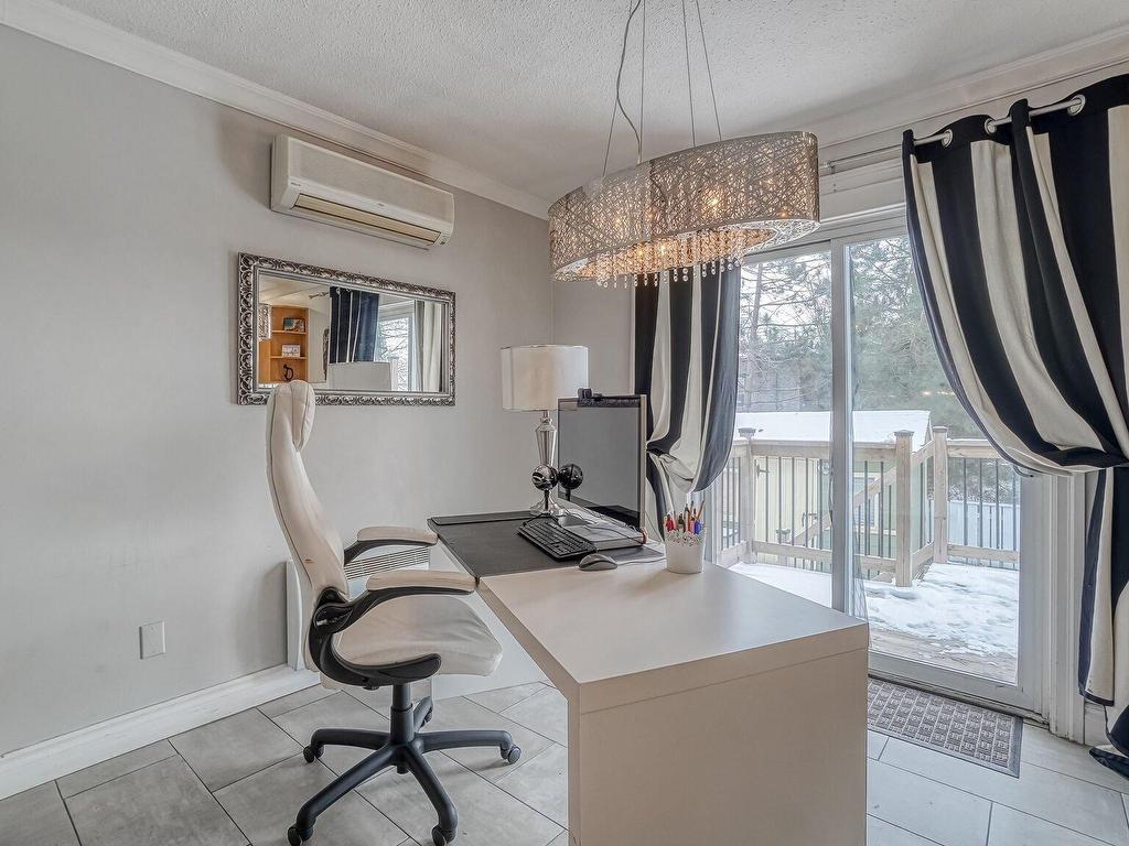 









92


Rue Brook

,
Gatineau (Aylmer),




QC
J9H6P9

