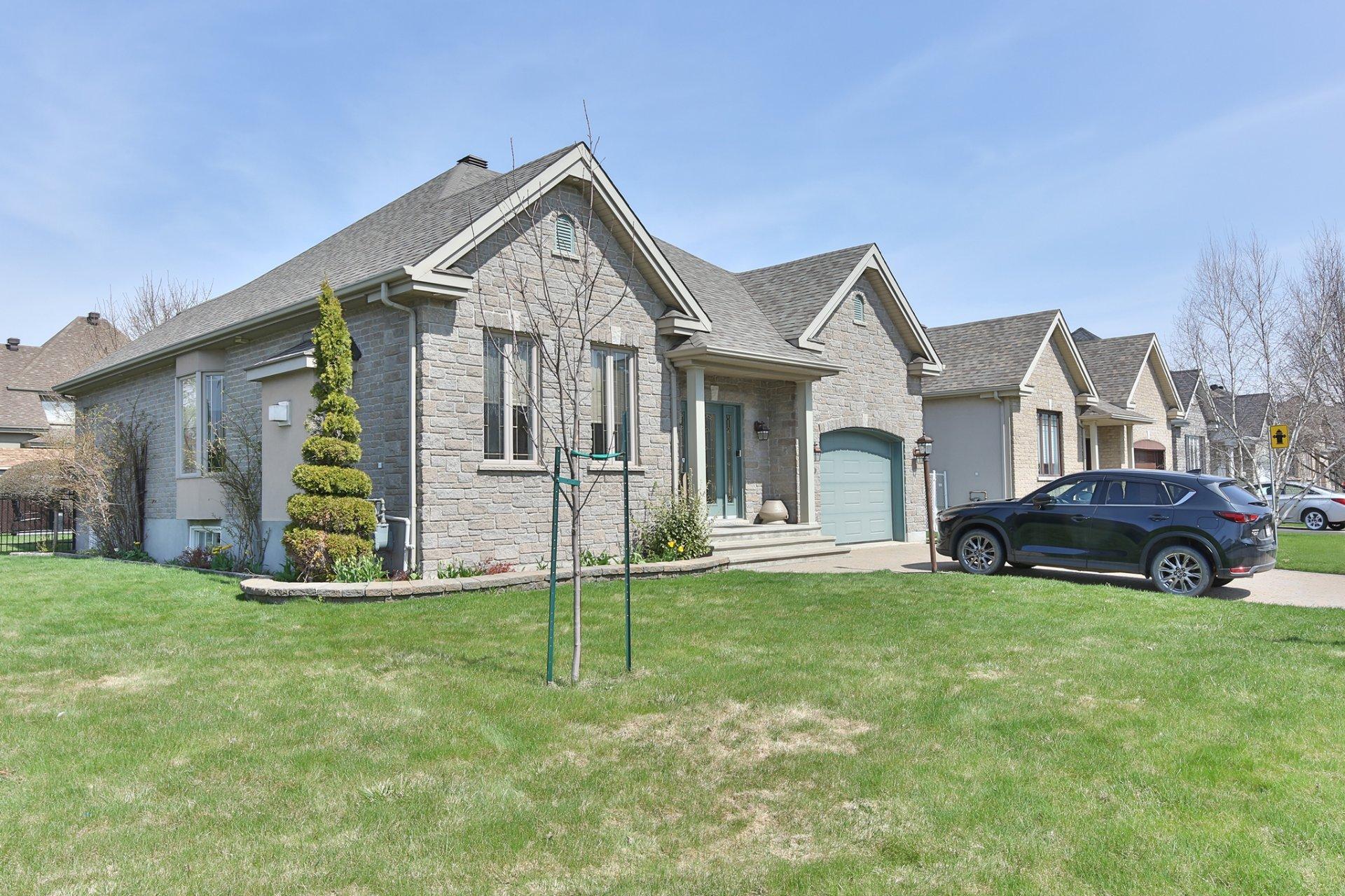 









42


Rue Marie-Curie

,
Saint-Jean-sur-Richelieu,




QC
J2W2R7

