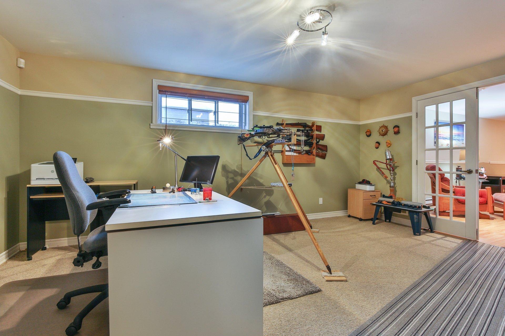 









42


Rue Marie-Curie

,
Saint-Jean-sur-Richelieu,




QC
J2W2R7

