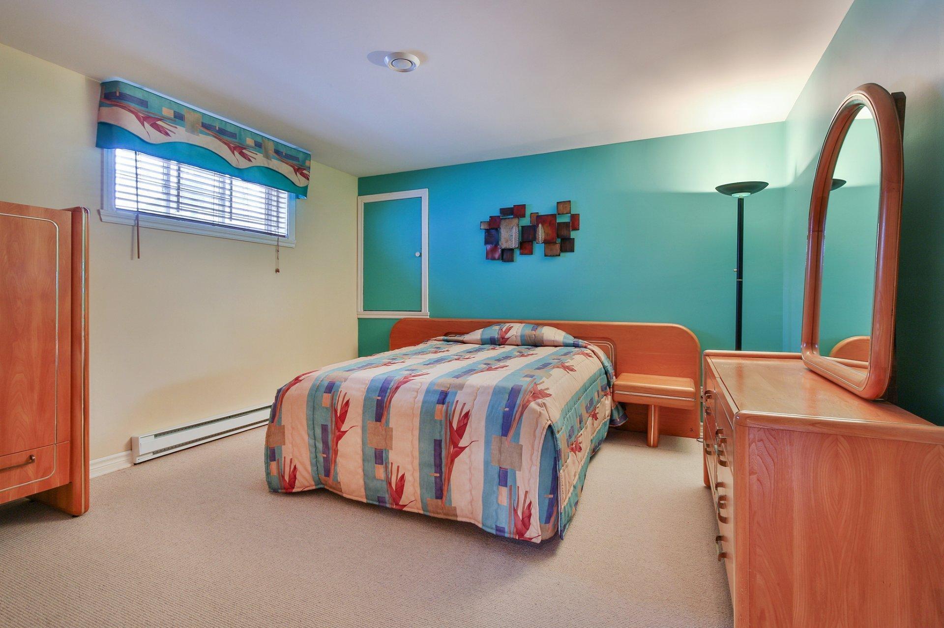 









42


Rue Marie-Curie

,
Saint-Jean-sur-Richelieu,




QC
J2W2R7


