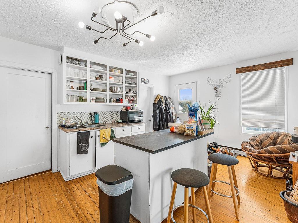 









1

 - 7


Rue Dufresne

,
Windsor,




QC
J1S2H3

