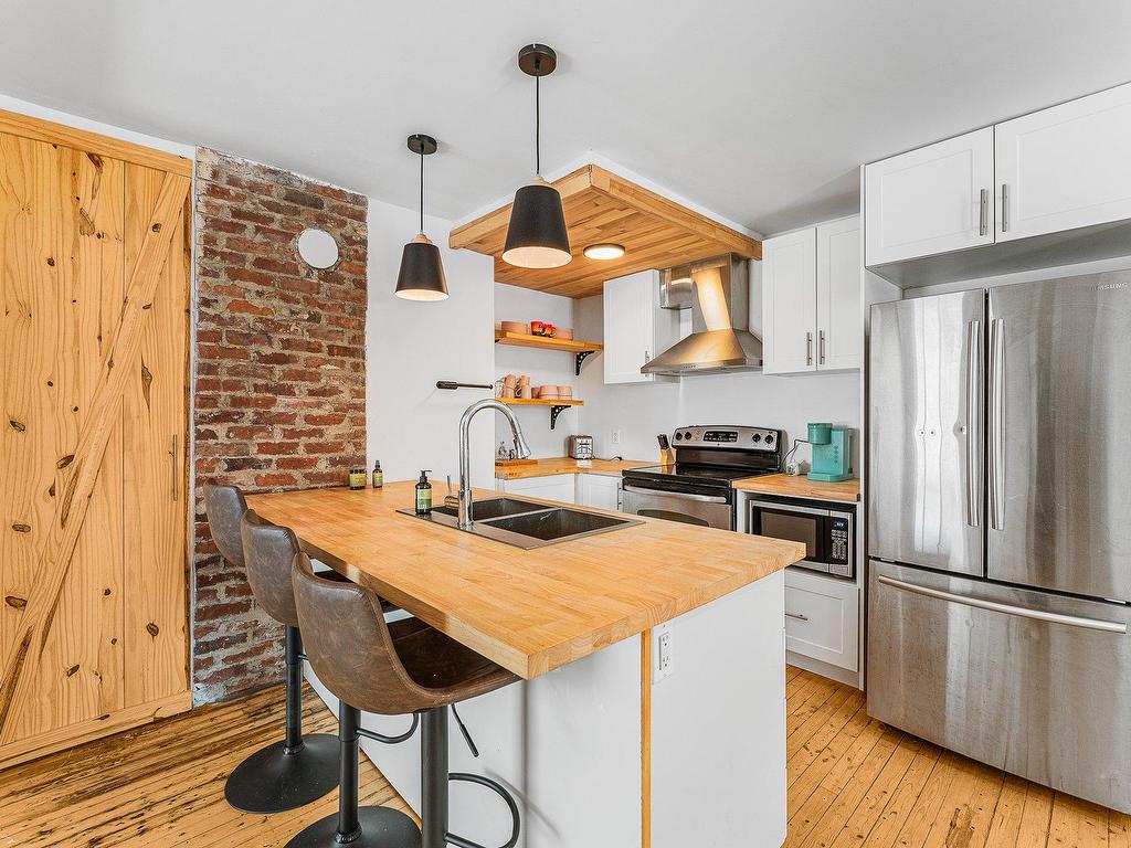 









1

 - 7


Rue Dufresne

,
Windsor,




QC
J1S2H3

