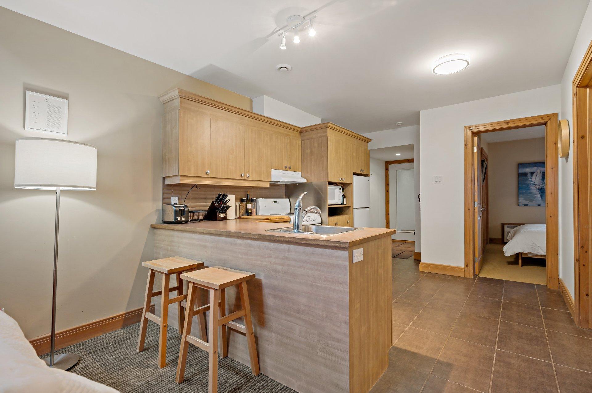 









864


Rue Coupal

,
Mont-Tremblant,




QC
J8E2P1


