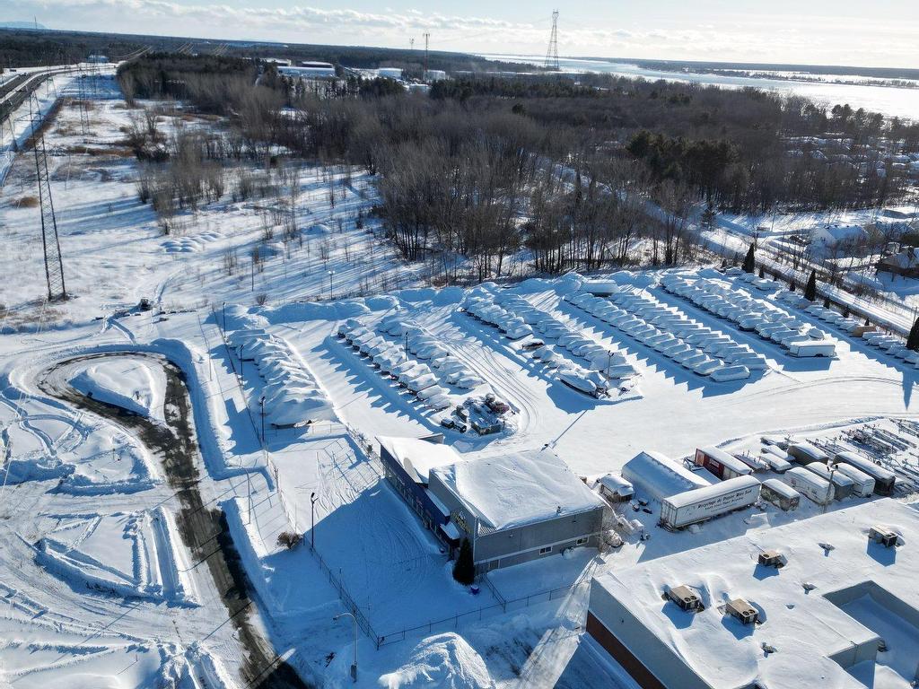 









8425


Rue Industrielle

,
Sorel-Tracy,




QC
J3R5R4

