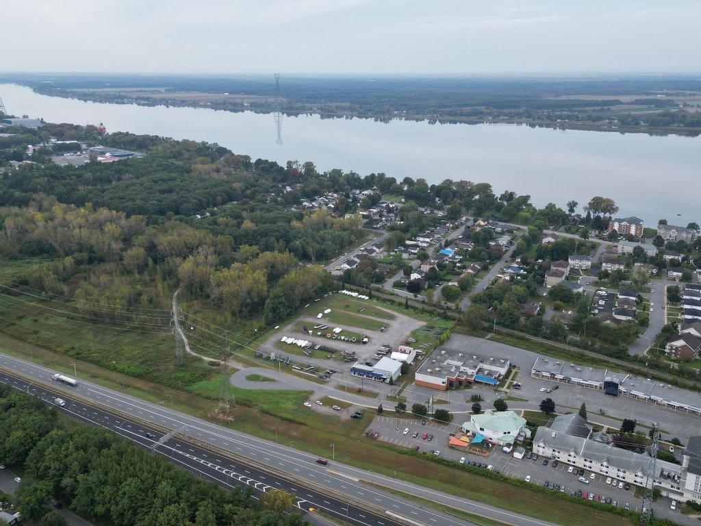 









8425


Rue Industrielle

,
Sorel-Tracy,




QC
J3R5R4

