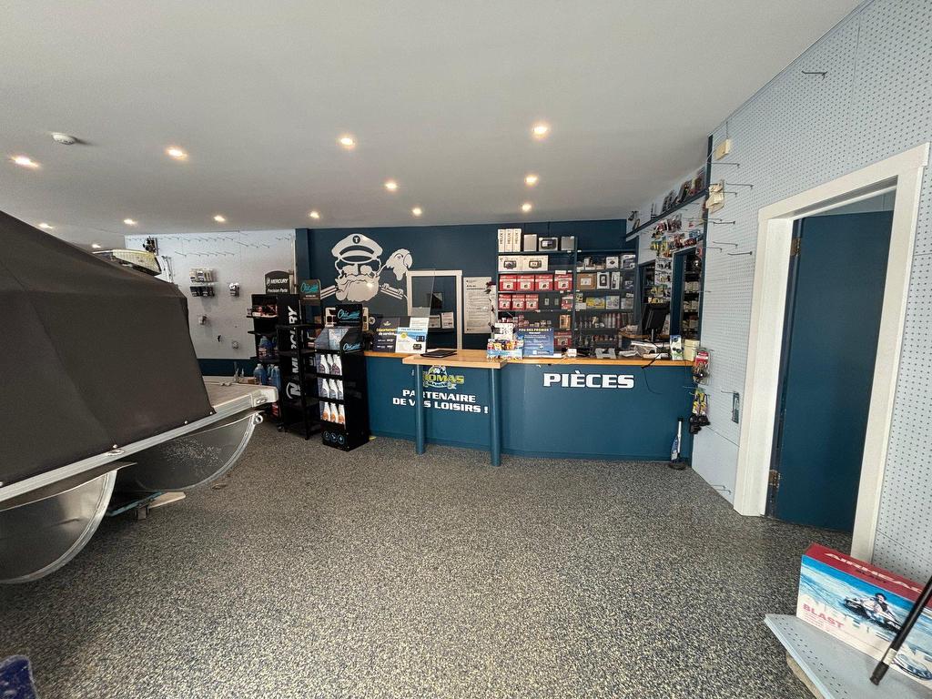 









8425


Rue Industrielle

,
Sorel-Tracy,




QC
J3R5R4

