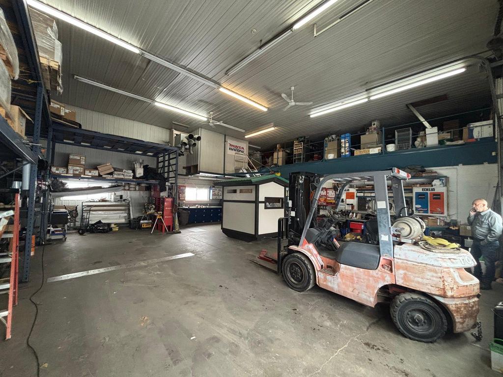 









8425


Rue Industrielle

,
Sorel-Tracy,




QC
J3R5R4

