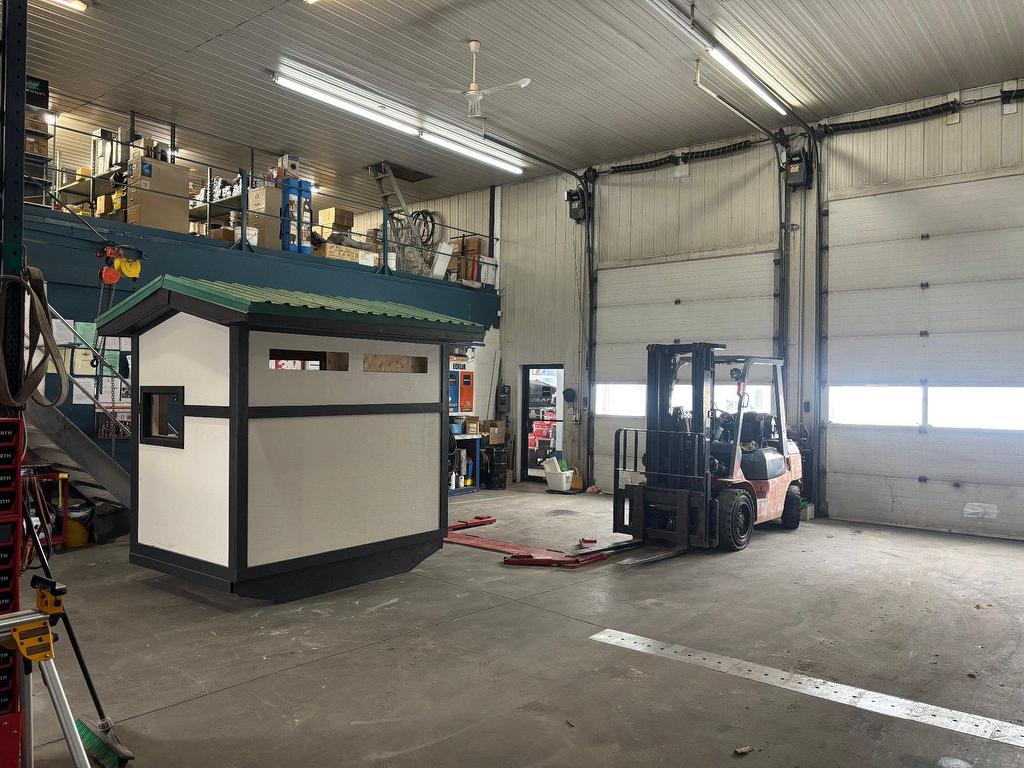 









8425


Rue Industrielle

,
Sorel-Tracy,




QC
J3R5R4

