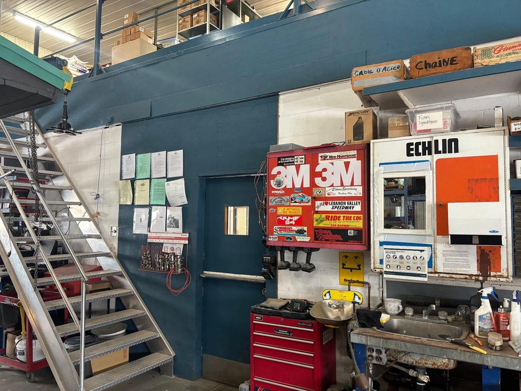 









8425


Rue Industrielle

,
Sorel-Tracy,




QC
J3R5R4

