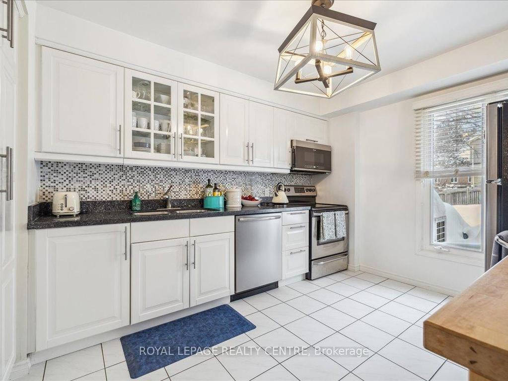 









2766


Folkway

Drive, 73,
Mississauga,




ON
L5L 3M3

