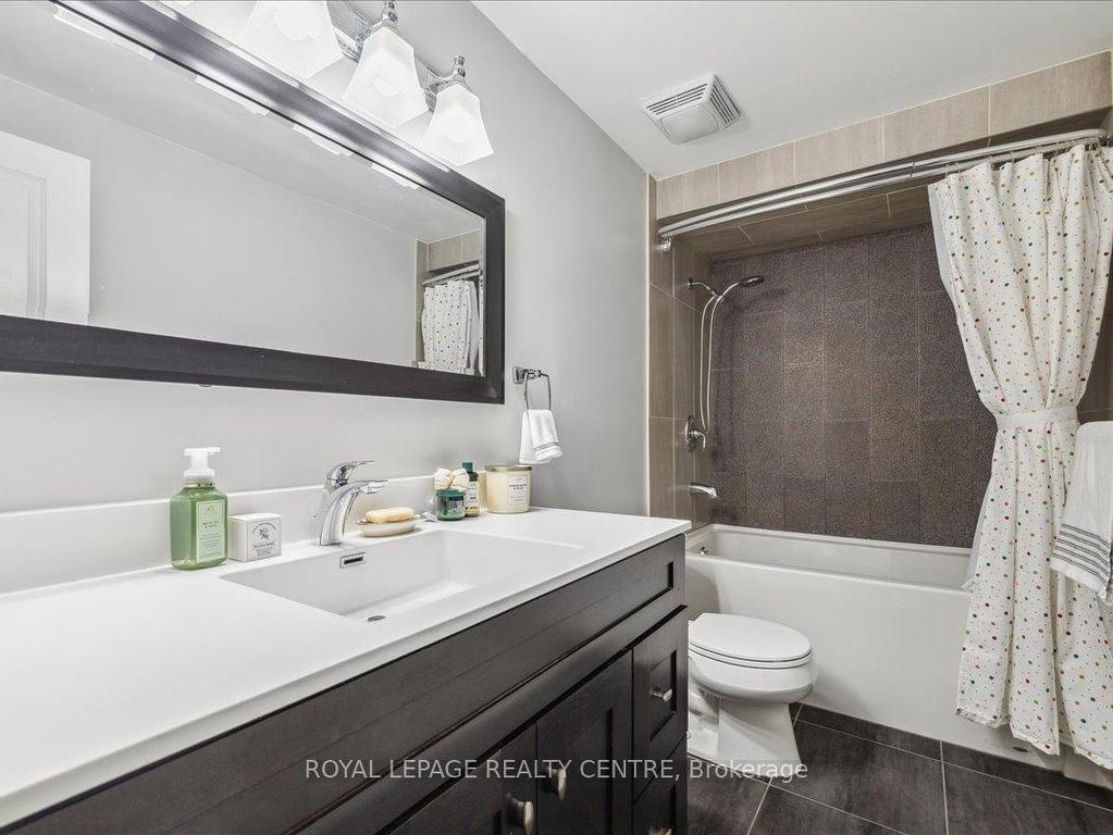 









2766


Folkway

Drive, 73,
Mississauga,




ON
L5L 3M3


