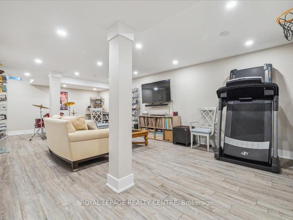 









2766


Folkway

Drive, 73,
Mississauga,




ON
L5L 3M3

